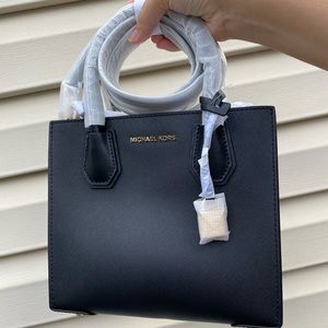 Brand new Michael Kors medium Mercer bag in black
